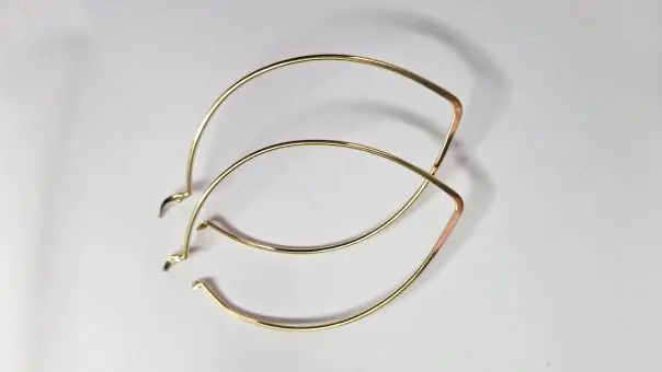 BRINCO BANHADO A OURO 18K OU RÓDIO