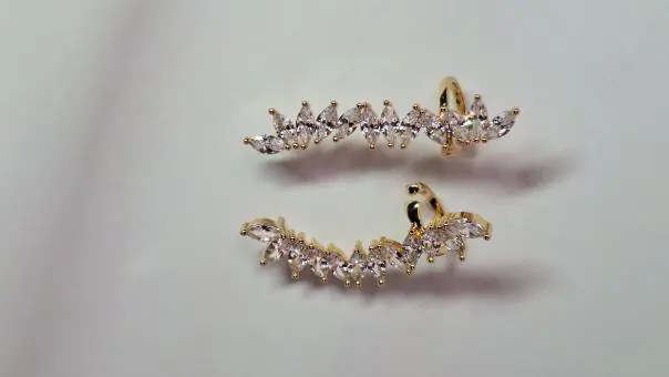 BRINCO BANHADO A OURO 18K OU RÓDIO